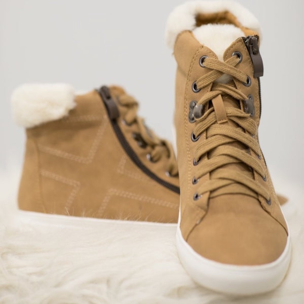 Used booties - Picture 2 of 5